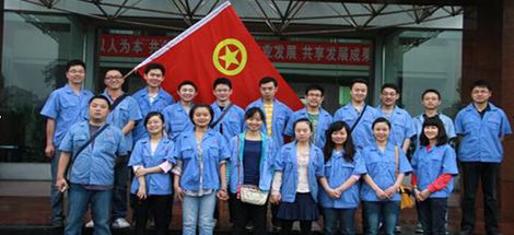 迎“五四”青年节 milan米兰(中国)体育官方网站青年到敬老院做义工