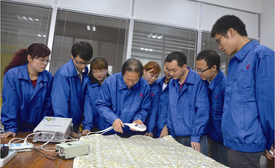 成都milan米兰(中国)体育官方网站集团年轻的研发团队研究所