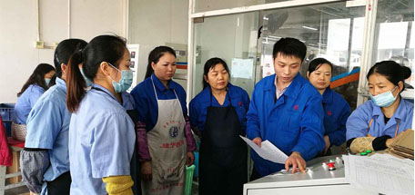 成都milan米兰(中国)体育官方网站集团电热毯车间拓展班组活动