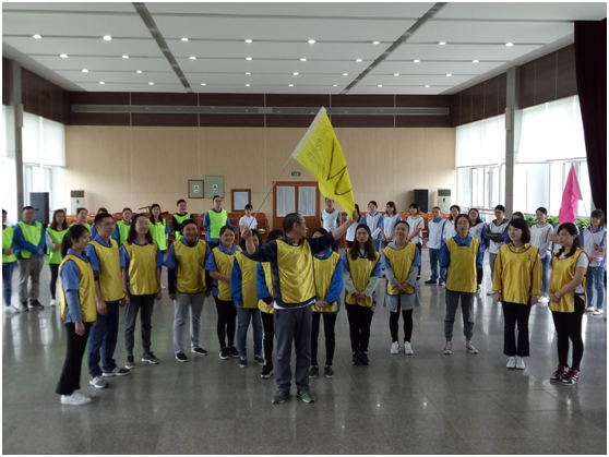 成都milan米兰(中国)体育官方网站集团新青年拓展活动