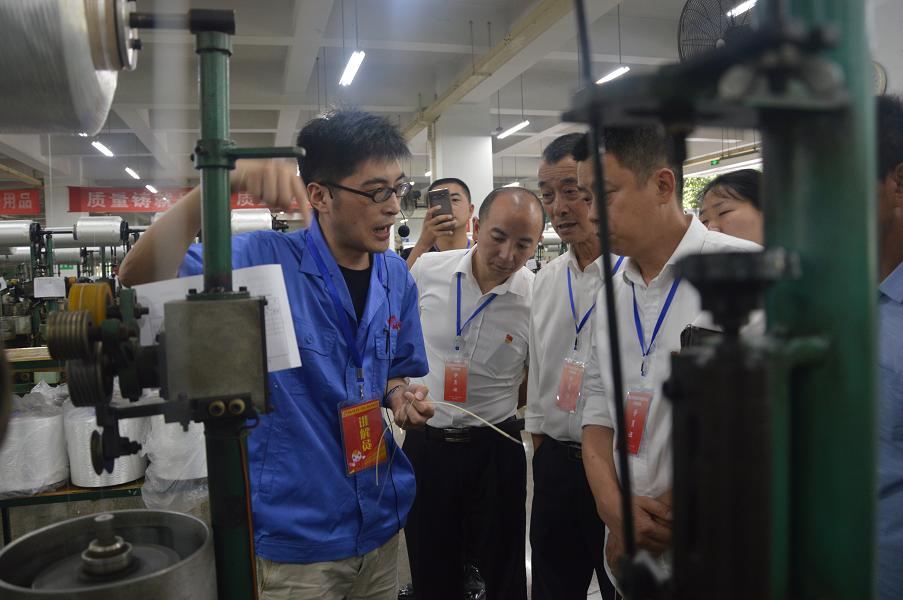 眉山市两新党组织书记示范培训班参观成都milan米兰(中国)体育官方网站集团制线车间
