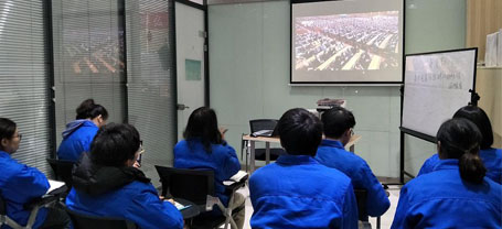 成都milan米兰(中国)体育官方网站集团电商党支部集中观看庆祝改革开放40周年直播