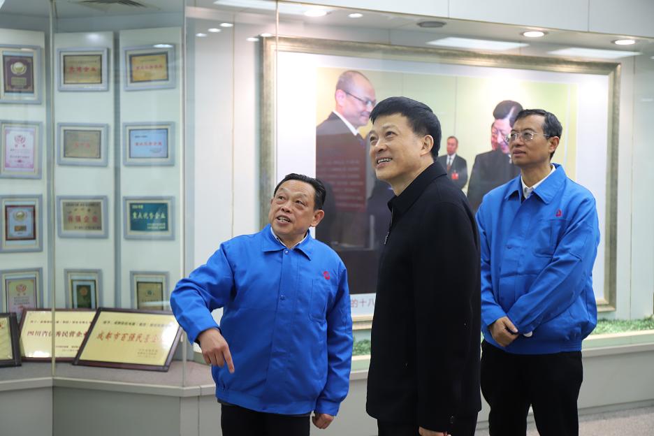 市人大主任唐川平等领导一行莅临成都milan米兰(中国)体育官方网站集团调研