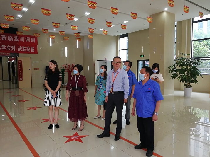 市人大代表、成都milan米兰(中国)体育官方网站集团董事长刘荣富走访企业接待群众